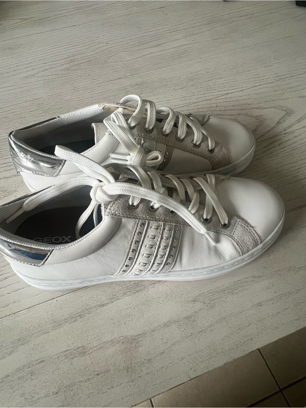 Geox Women White Sneakers with Studs & Silver Accents - Size 7